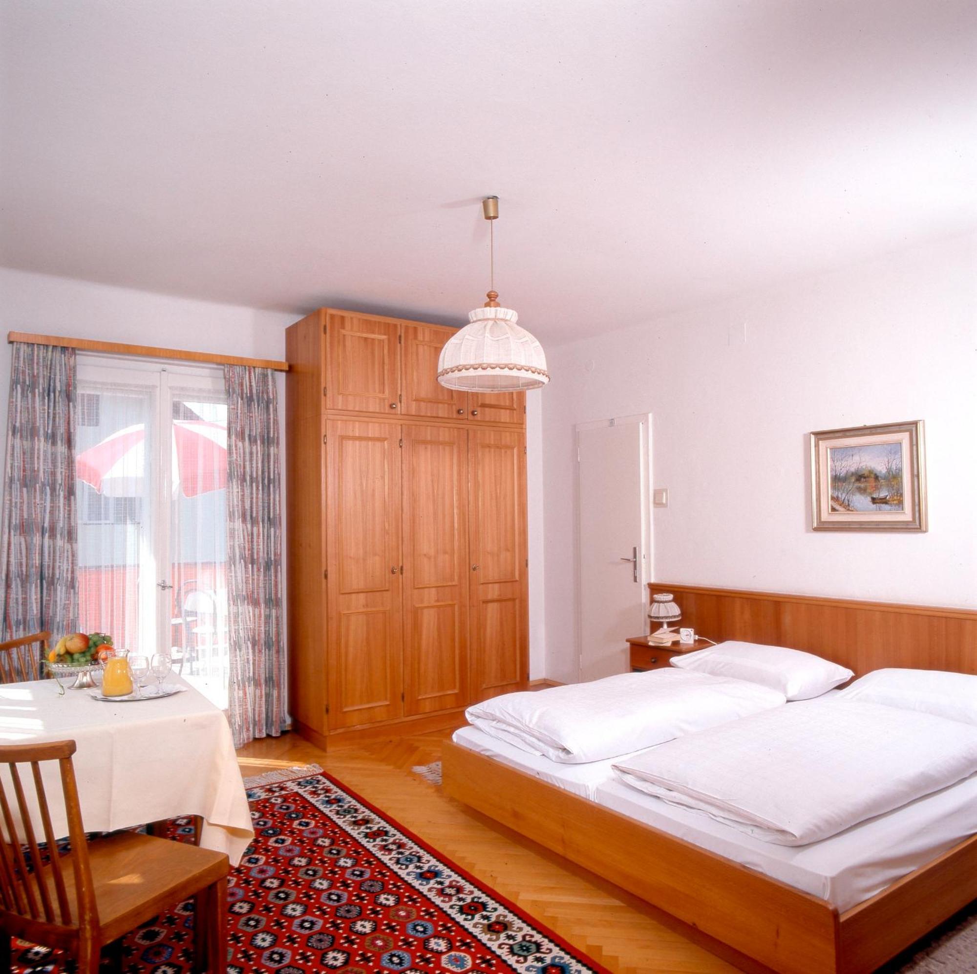 Hotel Velden Bacherlwirt Velden am Wörthersee Exterior foto